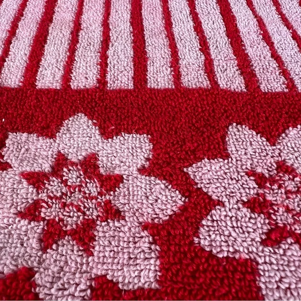 VTG Casa Fina by Saydah Christmas Holiday Hand Towels Santa Poinsettia Korea